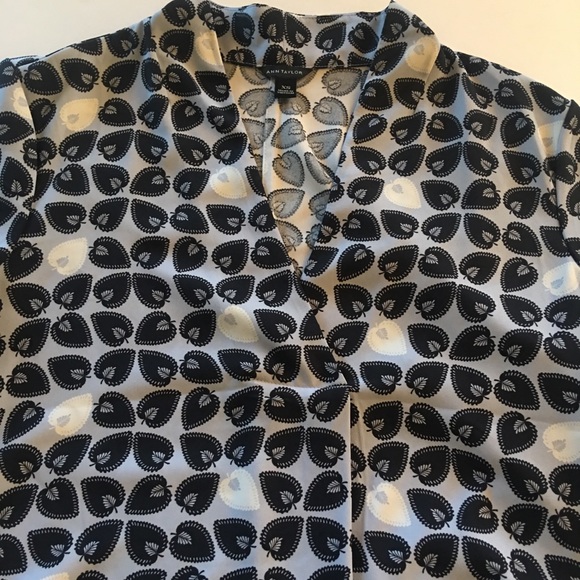 Ann Taylor Leaf Pattern Motif Work Blouse - Picture 3 of 13